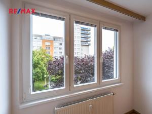 Pronájem bytu 2+kk, Praha - Stodůlky, Bašteckého, 42 m2