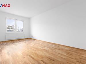 Prodej bytu 3+kk, Karlovy Vary, Šumavská, 79 m2