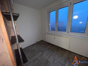 Pronájem bytu 1+1, Chomutov, Školní pěšina, 38 m2