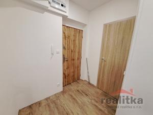 Pronájem bytu 3+1, Opava - Předměstí, Hradecká, 77 m2