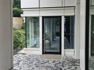 Pronájem obchodního prostoru, Praha - Nusle, Lomnického, 451 m2