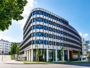 Pronájem obchodního prostoru, Praha - Nusle, Lomnického, 451 m2