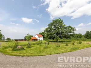 Prodej zemědělské usedlosti, Spálené Poříčí, 210 m2