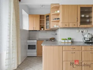 Prodej atypického bytu, Dvůr Králové nad Labem, Klazarova, 390 m2