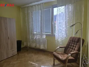 Pronájem bytu 1+1, Karlovy Vary - Drahovice, Maďarská, 46 m2