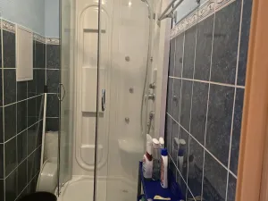 Pronájem bytu 1+1, Karlovy Vary - Drahovice, Maďarská, 46 m2