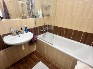 Prodej bytu 3+kk, Jesenice, V Roháči I., 68 m2