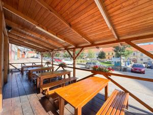 Pronájem restaurace, Chvalšiny, 140 m2