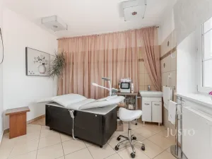 Prodej kanceláře, Uherské Hradiště, V Zahradách, 474 m2