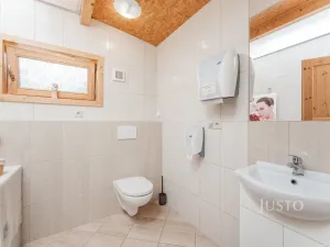 Prodej kanceláře, Uherské Hradiště, V Zahradách, 474 m2