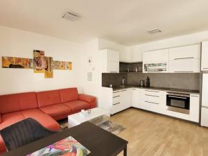 Pronájem bytu 2+kk, Praha - Nusle, V Horkách, 57 m2