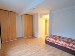 Pronájem bytu 1+kk, Praha - Strašnice, Pod strašnickou vinicí, 30 m2