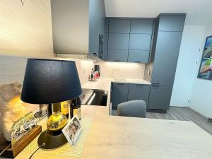 Prodej bytu 2+kk, Praha - Hlubočepy, náměstí Olgy Scheinpflugové, 50 m2