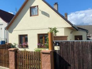 Prodej rodinného domu, Lásenice, Lásenice, 100 m2