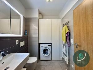 Pronájem bytu 2+kk, Praha - Hlubočepy, Devonská, 58 m2