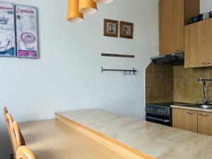 Pronájem bytu 2+1, Liberec - Liberec XXX-Vratislavice nad Nisou, Seniorů, 64 m2