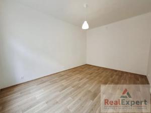 Pronájem bytu 2+kk, Praha - Nusle, Ctiradova, 43 m2