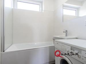Pronájem bytu 3+1, Praha - Břevnov, Talichova, 105 m2