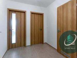 Pronájem bytu 2+kk, Praha - Vysočany, Strnadových, 55 m2
