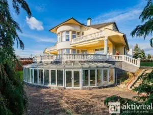 Prodej komerčního pozemku, Praha - Šeberov, K Hrnčířům, 2233 m2