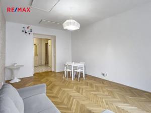 Pronájem bytu 2+kk, Praha - Vršovice, Orelská, 54 m2