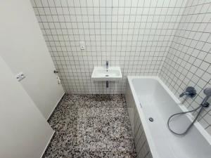 Pronájem bytu 4+kk, Praha - Holešovice, Vinařská, 118 m2