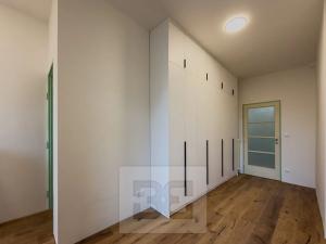 Pronájem bytu 4+kk, Praha - Holešovice, Vinařská, 118 m2