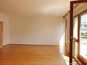 Pronájem bytu 2+kk, Praha, Schwarzenberská, 74 m2