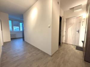Pronájem bytu 2+1, Plzeň - Skvrňany, Macháčkova, 52 m2