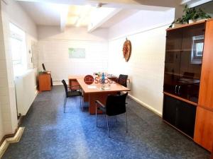 Pronájem výrobních prostor, Jičín - Valdické Předměstí, Dělnická, 1930 m2