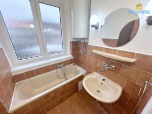 Pronájem bytu 3+kk, Praha - Michle, Na úlehli, 98 m2