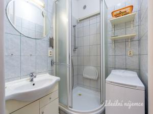 Pronájem bytu 2+1, Praha - Malešice, Počernická, 55 m2