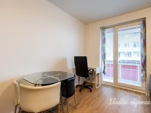 Pronájem bytu 2+kk, Praha - Kyje, Sicherova, 47 m2