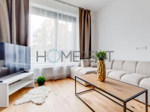 Pronájem bytu 2+kk, Praha - Nusle, Mužíkova, 46 m2