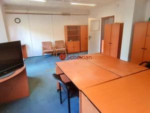 Pronájem výrobních prostor, Hradec Králové - Třebeš, V Mlejnku, 340 m2