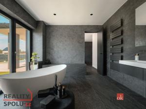 Prodej rodinného domu, Úherce, 268 m2