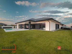 Prodej rodinného domu, Úherce, 268 m2