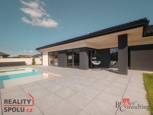 Prodej rodinného domu, Úherce, 268 m2