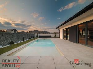 Prodej rodinného domu, Úherce, 268 m2