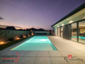 Prodej rodinného domu, Úherce, 268 m2