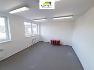 Pronájem výrobních prostor, Kladno - Dubí, Dubská, 2110 m2