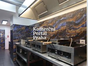 Pronájem restaurace, Praha - Malá Strana, Karmelitská, 259 m2
