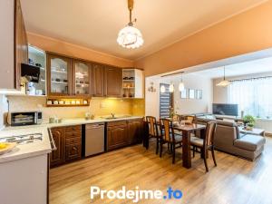 Prodej rodinného domu, Znojmo, K Sirotčinci, 103 m2