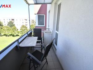 Pronájem bytu 2+kk, Hradec Králové - Třebeš, Svatojánská, 57 m2