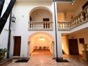 Pronájem restaurace, Praha - Malá Strana, Maltézské náměstí, 89 m2