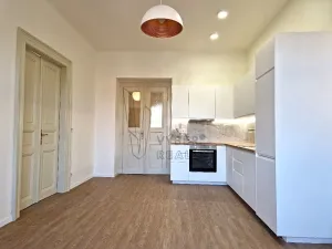 Pronájem bytu 2+1, Praha - Vršovice, Ruská, 70 m2