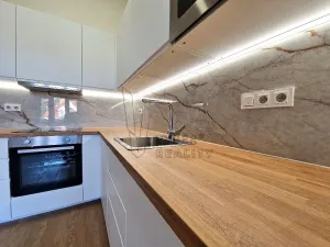 Pronájem bytu 2+1, Praha - Vršovice, Ruská, 70 m2