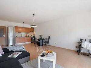 Prodej bytu 2+kk, Jesenice, Za Rybníkem, 56 m2