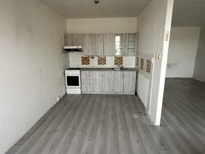 Pronájem bytu 3+kk, Praha - Černý Most, Cíglerova, 77 m2