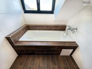 Pronájem bytu 3+kk, Osek, Tovární, 66 m2